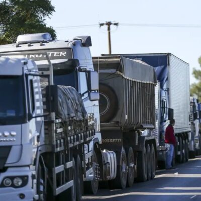 Greve dos caminhoneiros no RN segue após impasse em audiência no TRT
