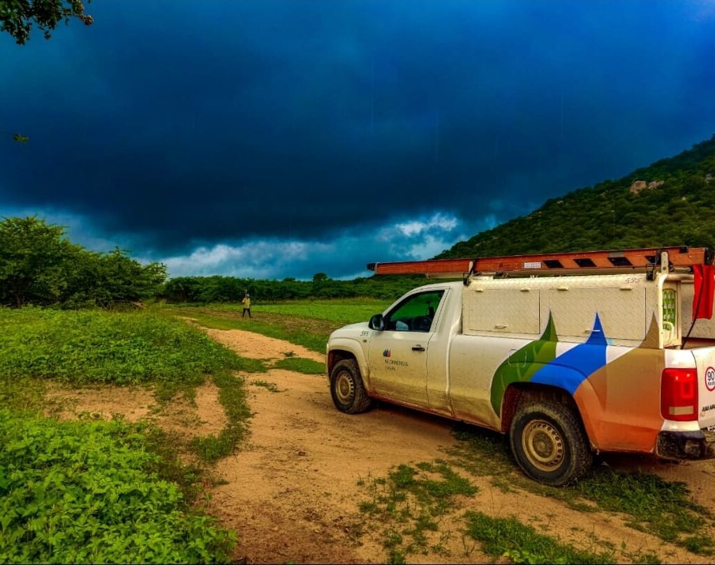 Neoenergia Cosern alerta produtores rurais sobre cuidado com rede elétrica no RN