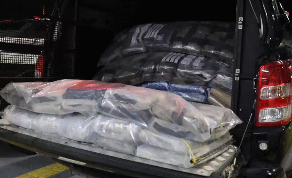 Polícia apreende quase 900 kg de skunk em caminhão no interior do RN