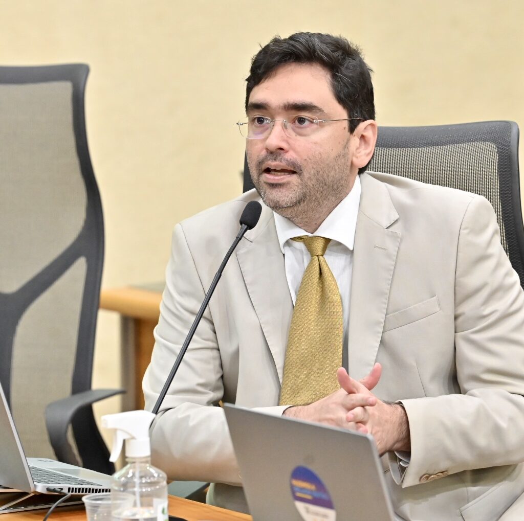 Adjuto Dias pede convocação de concursados da Polícia Civil