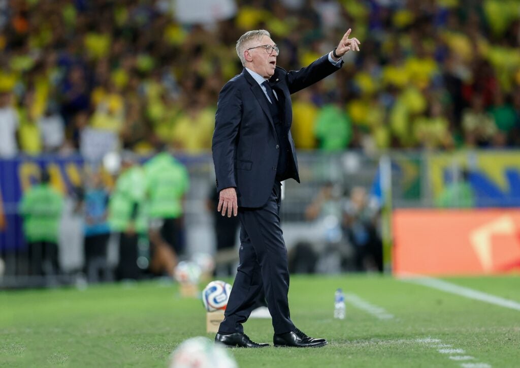 Ancelotti admite dúvidas na seleção após goleada e detalha plano para Neymar