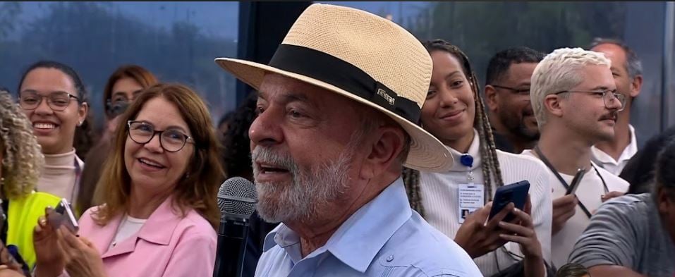 Lula chama Neymar de primeiro jogador home office convocado para Copa
