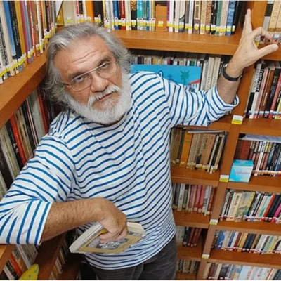 Morre Raimundo Carrero, escritor criador da lenda da Perna Cabeluda, aos 78