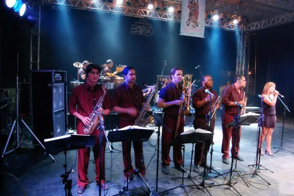 Noite Maior mantem tradição dos grandes bailes no Municipal Clube durante a Festa de Agosto