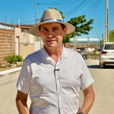 Vereador G Charles entrega cinco ruas pavimentadas conquistadas por meio de articulação com deputado federal