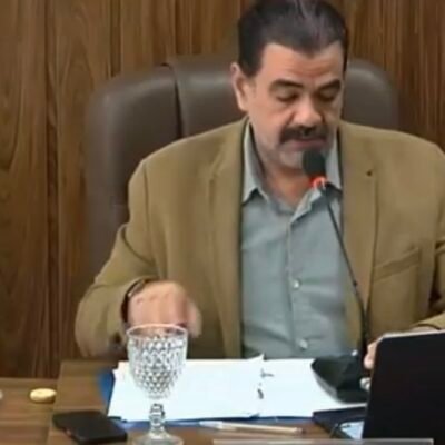 João Gustavo apresenta proposta para ampliar proteção animal e enfrentar cães em situação de rua em Currais Novos