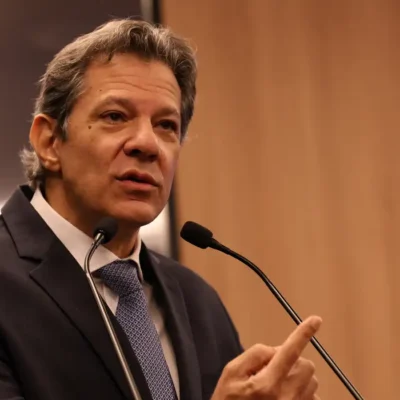 Haddad acusa grupo de Tarcísio de criticar vacinas e associar sarampo a isso
