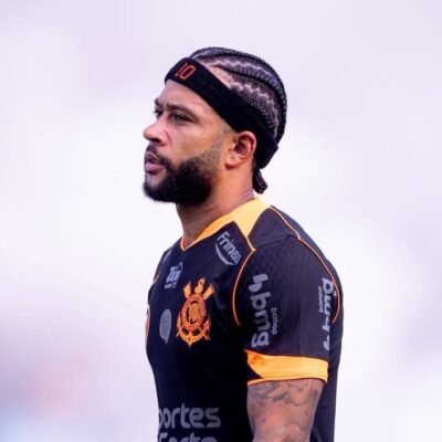 Memphis Depay se diz decepcionado com Corinthians e projeta cobrança
