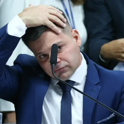 Moraes determina cassação da aposentadoria de ex-diretor da PRF Silvinei Vasques