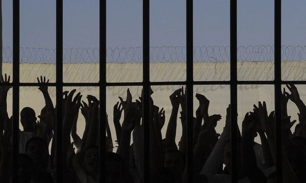 TJRN decide que superlotação prisional não justifica progressão antecipada de regime