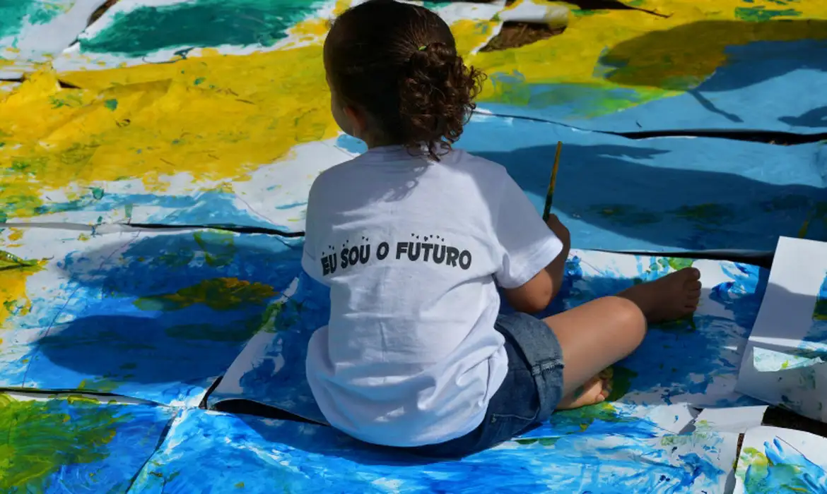 Unicef e Fórum cobram propostas contra violência infantil para eleições 2026