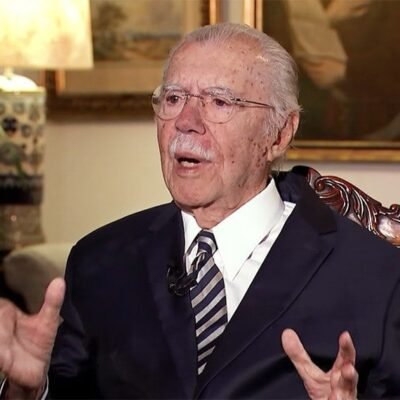 Ex-presidente José Sarney é internado com pneumonia no Maranhão
