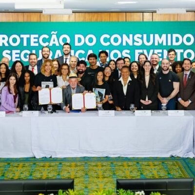 Planalto assina decreto com fãs para coibir cambismo digital em eventos culturais