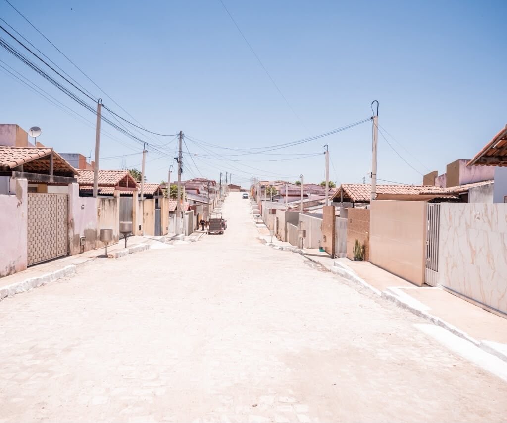 PREFEITURA DE CURRAIS NOVOS ENTREGA MAIS DUAS RUAS PAVIMENTADAS