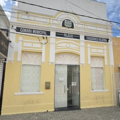 Justiça suspende eleição da Câmara de Santa Cruz; condução do processo exige transparência e explicações